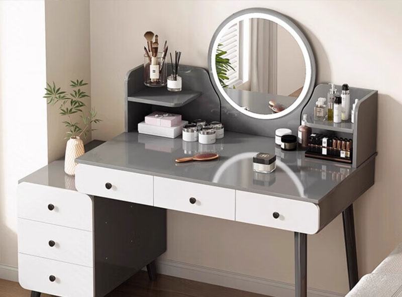 梳妆台